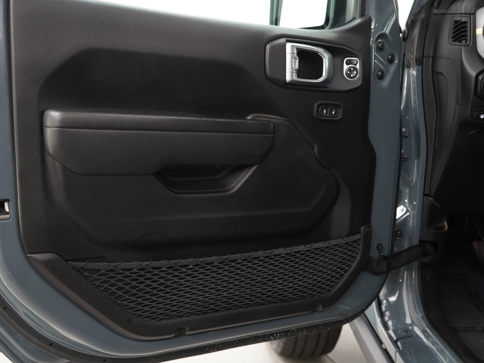 2024 Jeep Wrangler Sport S 4xe photo 16