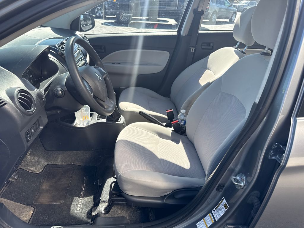 2017 Mitsubishi Mirage G4 ES photo 9