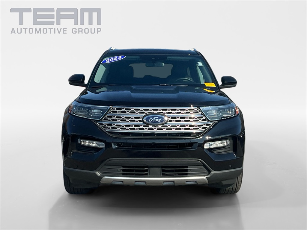 2023 Ford Explorer Limited photo 2
