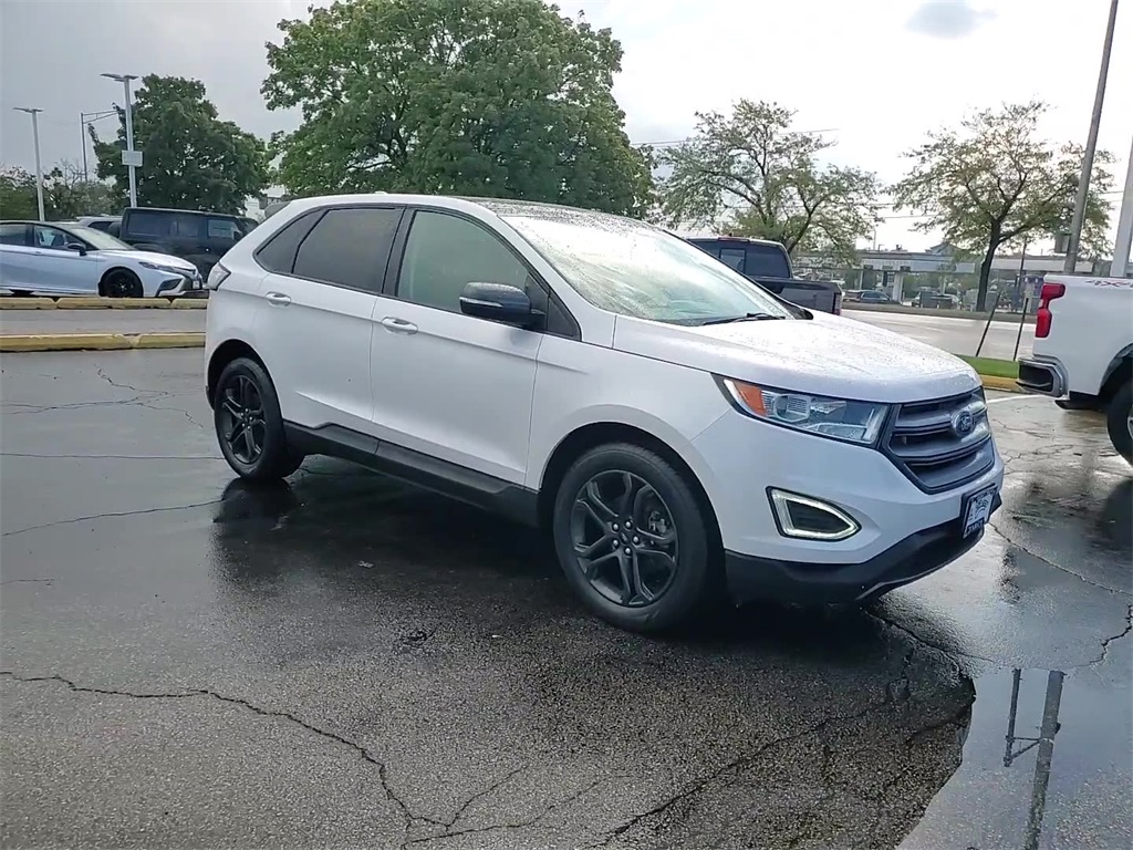 2018 Ford Edge SEL photo 3