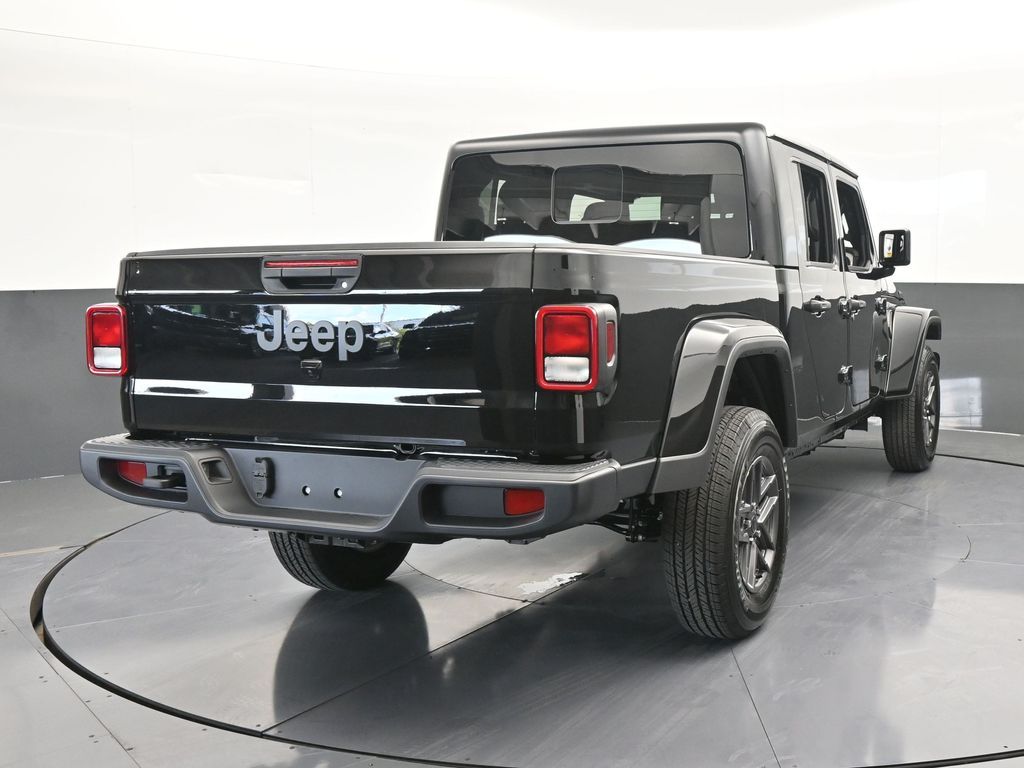 2025 Jeep Gladiator Sport S photo 5