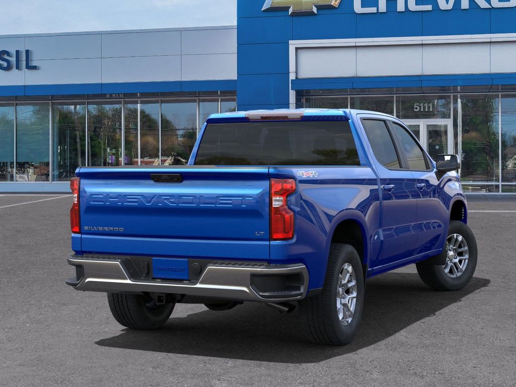 2025 Chevrolet Silverado 1500 LT photo 3
