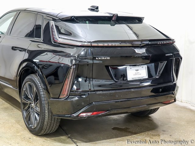 2025 Cadillac Lyriq Sport photo 6
