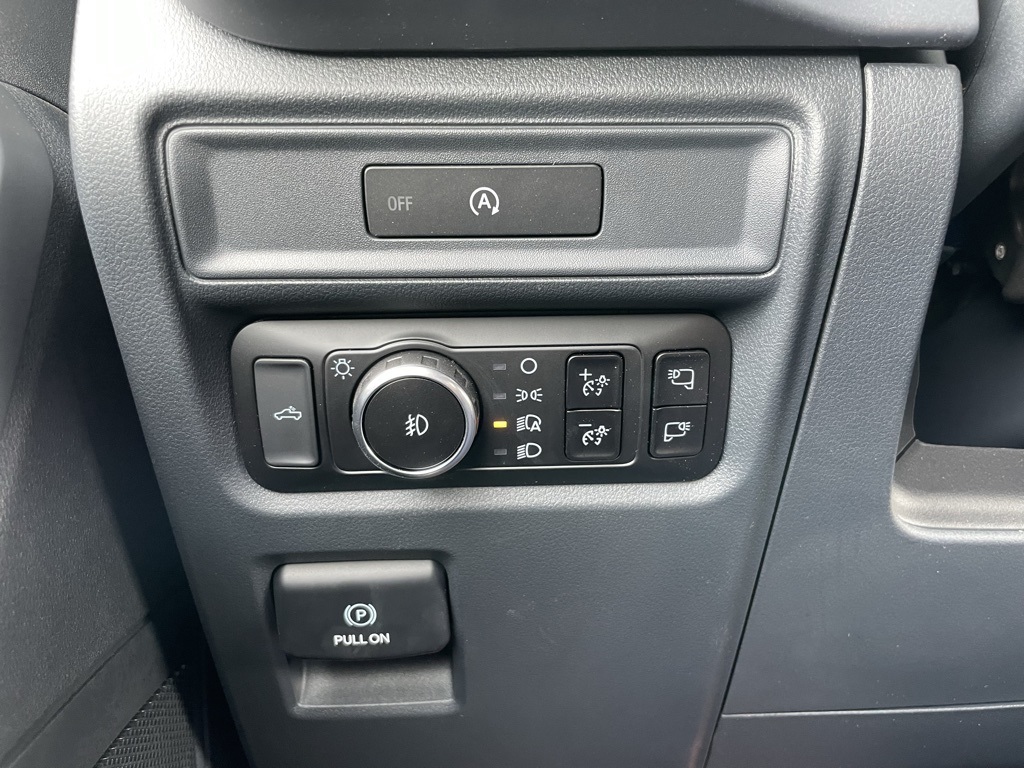 2025 Ford F-150 XLT photo 40