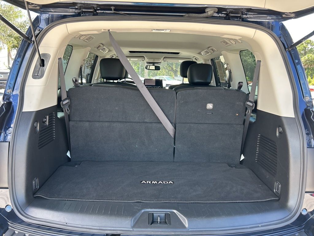 2022 Nissan Armada SL photo 44