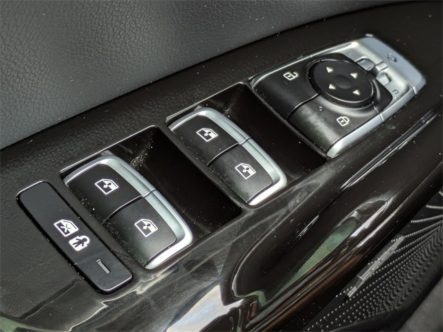 2023 Kia K5 EX photo 21