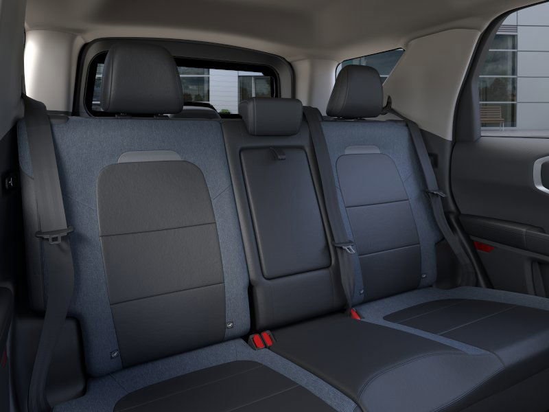 2025 Ford Bronco Sport Outer Banks photo 3