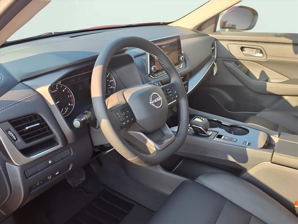 2026 Nissan Rogue SV photo 15