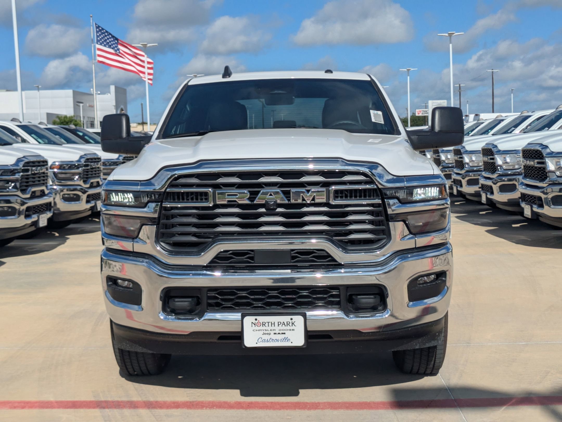 2025 Ram 2500 Tradesman photo 9