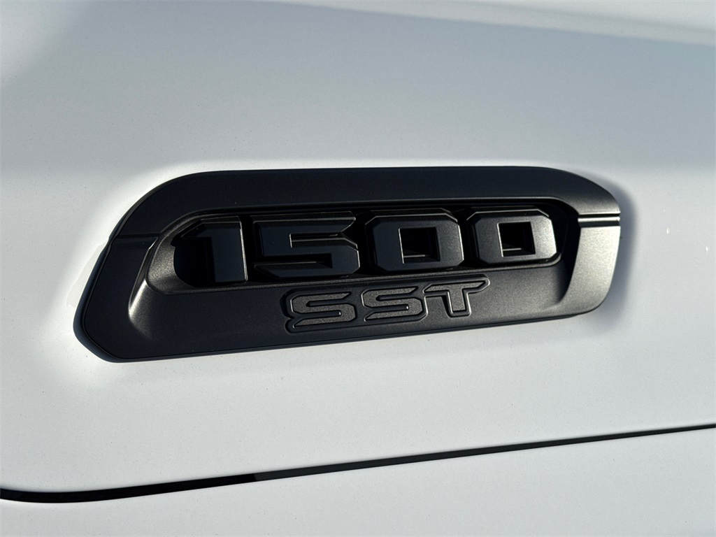 2025 Ram 1500 Big Horn Lone Star photo 8