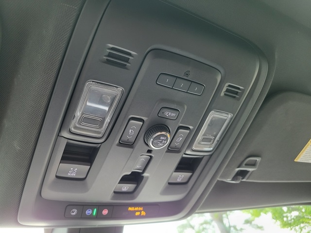 2021 Chevrolet Suburban High Country photo 41