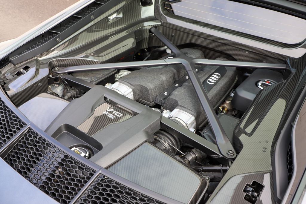 2023 Audi R8 5.2 photo 24