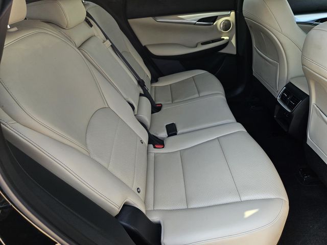 2022 Infiniti QX50 Essential photo 22