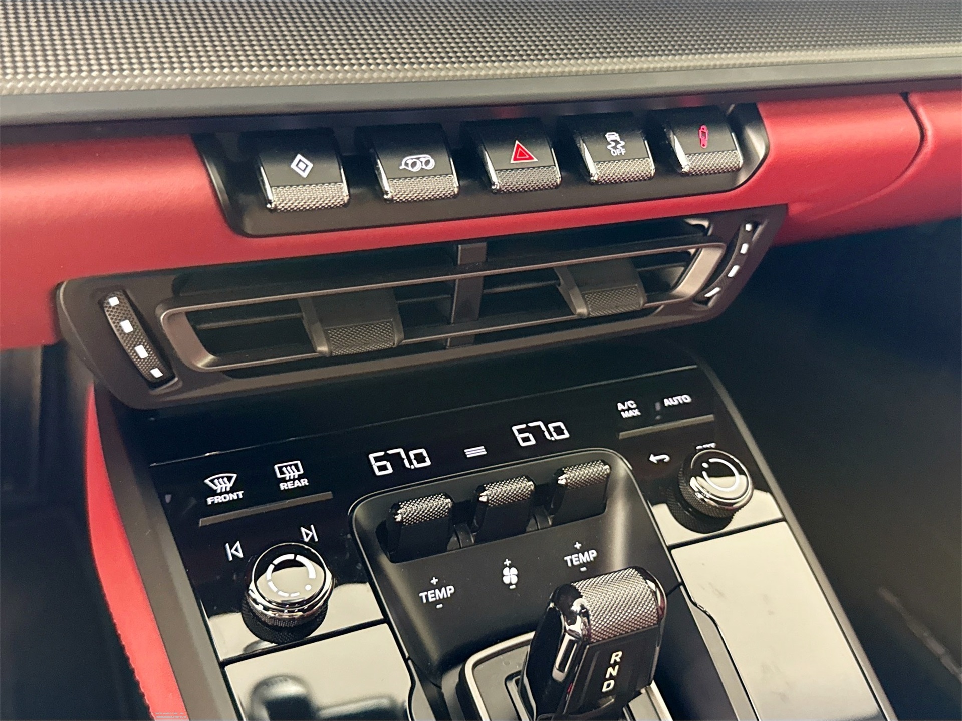 2023 Porsche 911 4 GTS photo 12