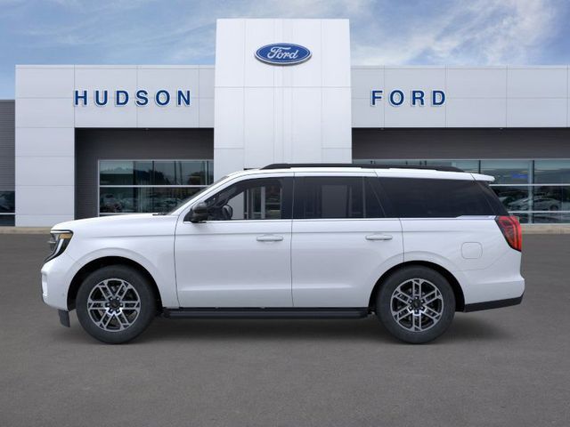 2025 Ford Expedition photo 3