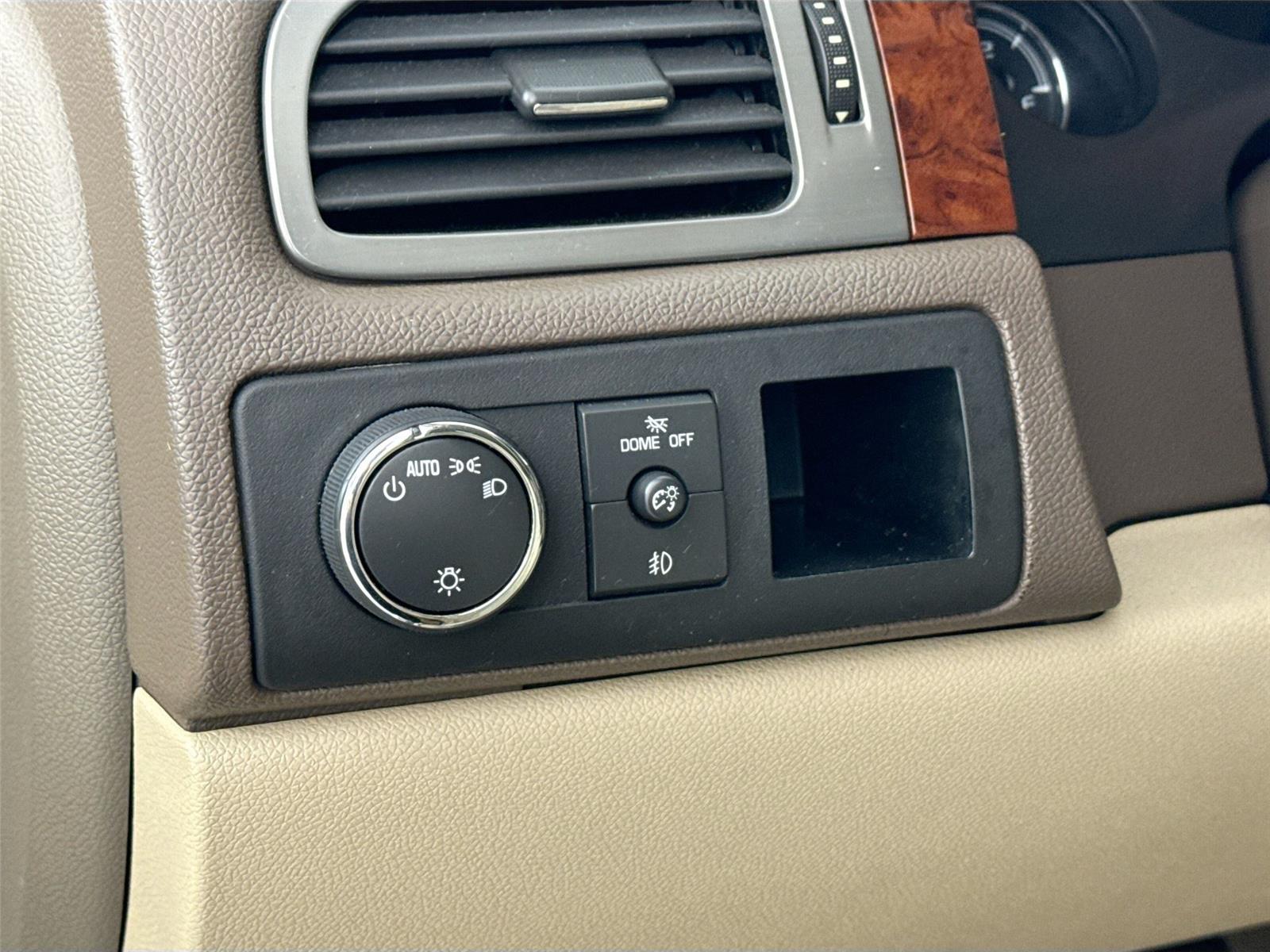 2013 Chevrolet Tahoe LT photo 13