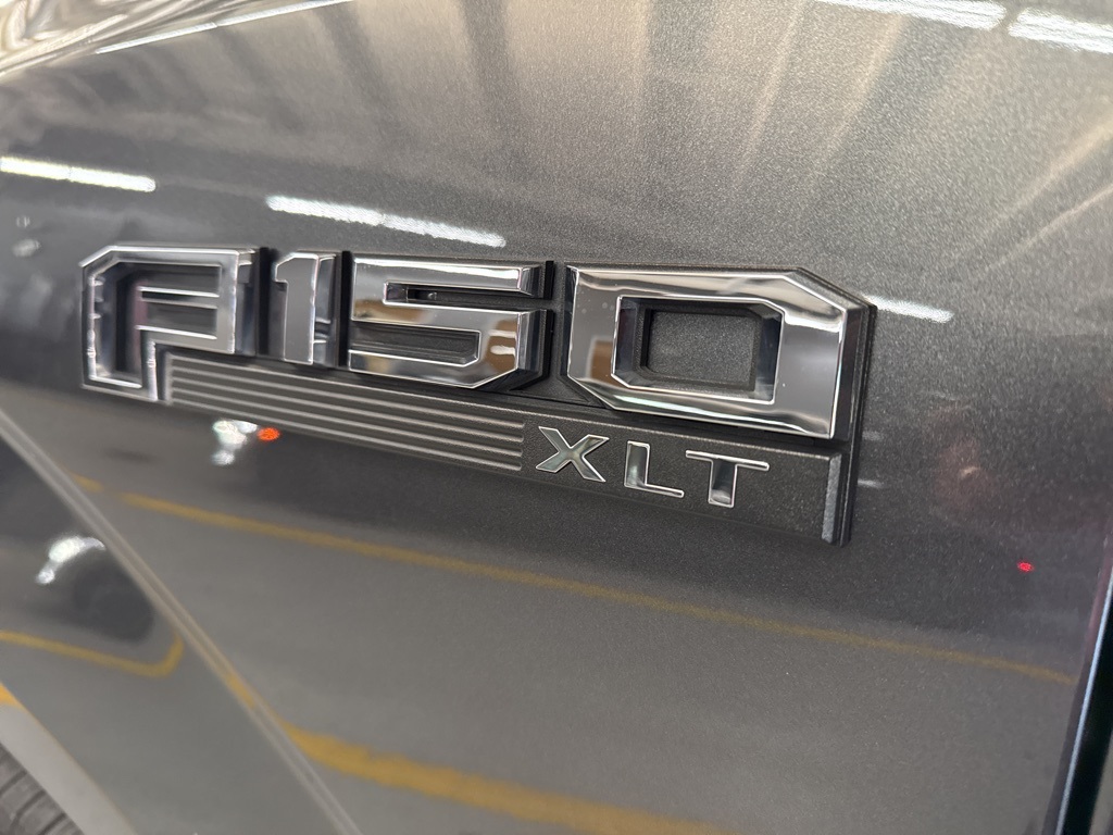 2020 Ford F-150 XLT photo 4