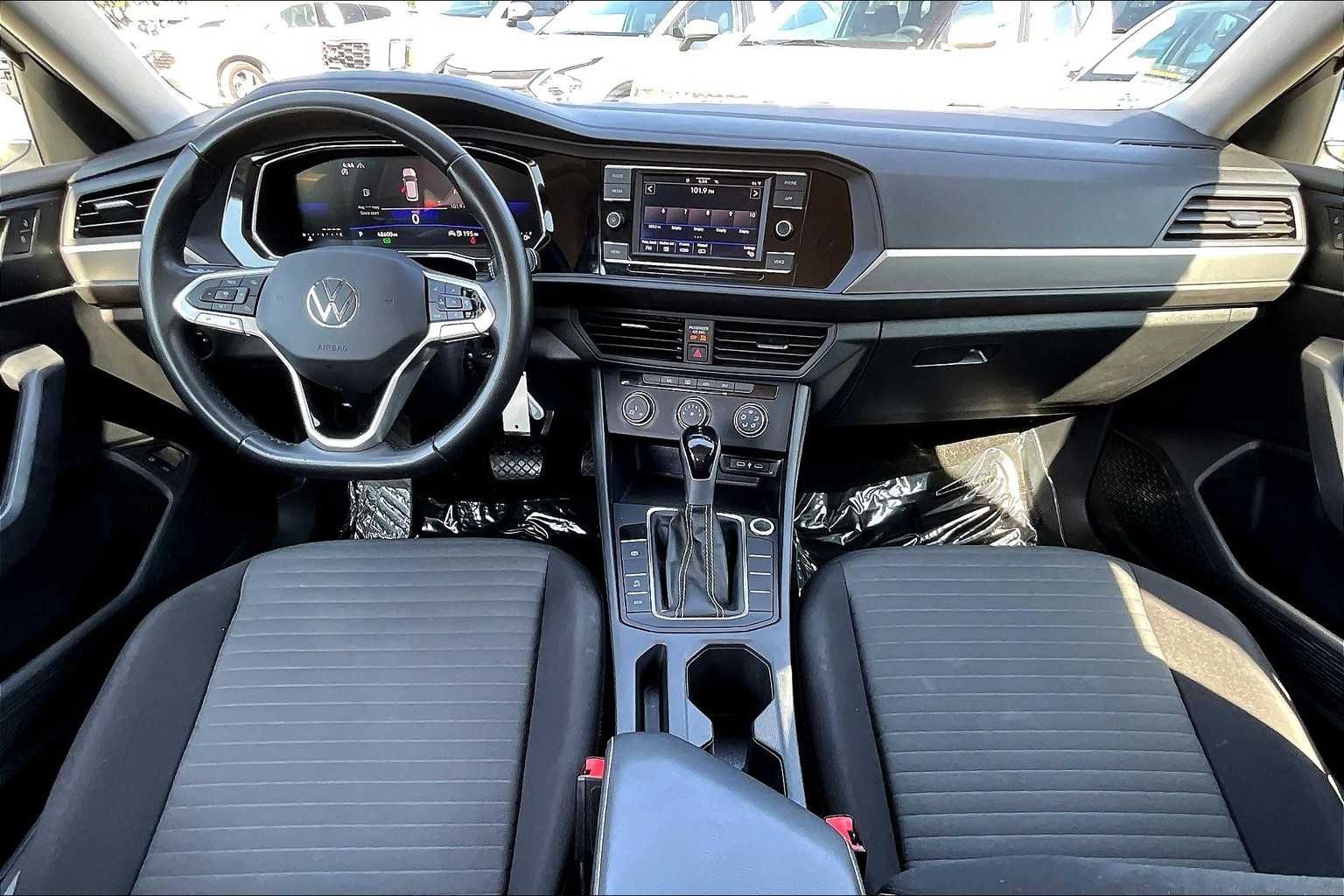 2024 Volkswagen Jetta S photo 12