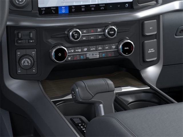 2025 Ford F-150 Lariat photo 15