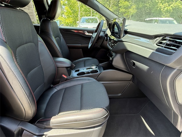 2024 Ford Escape ST-Line photo 19