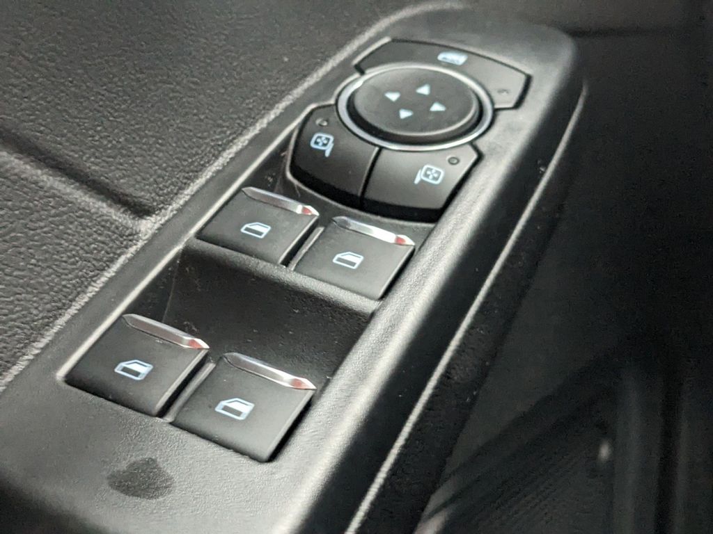 2025 Ford Escape ST-Line photo 24