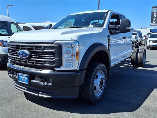 2025 Ford F-550 Super Duty Chassis Cab XL's photo