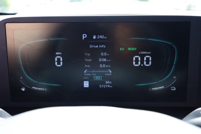 2023 Kia Niro LX photo 25