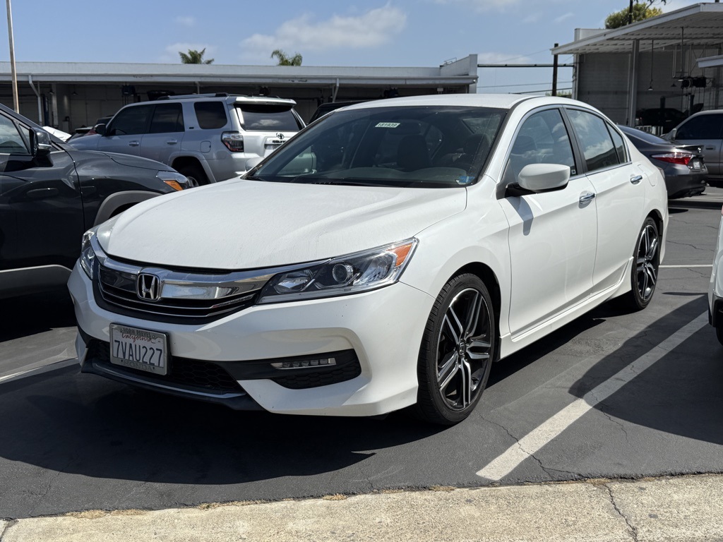 2017 Honda Accord Sport photo 2