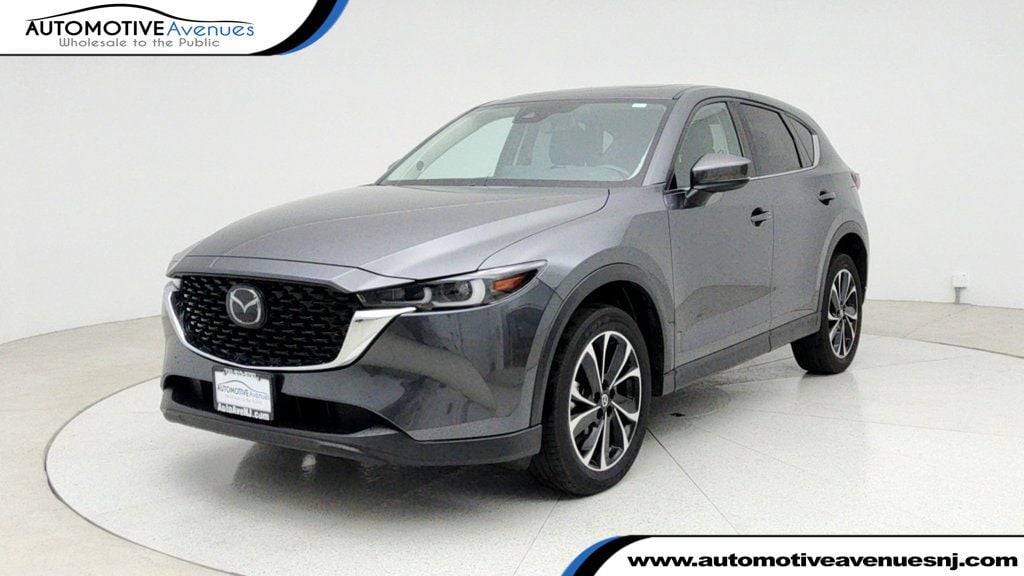2023 Mazda CX-5 S Premium package's photo