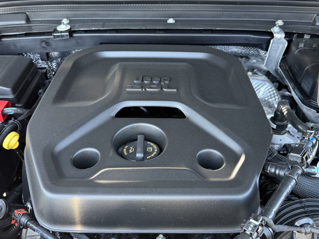 2025 Jeep Wrangler Sahara photo 25