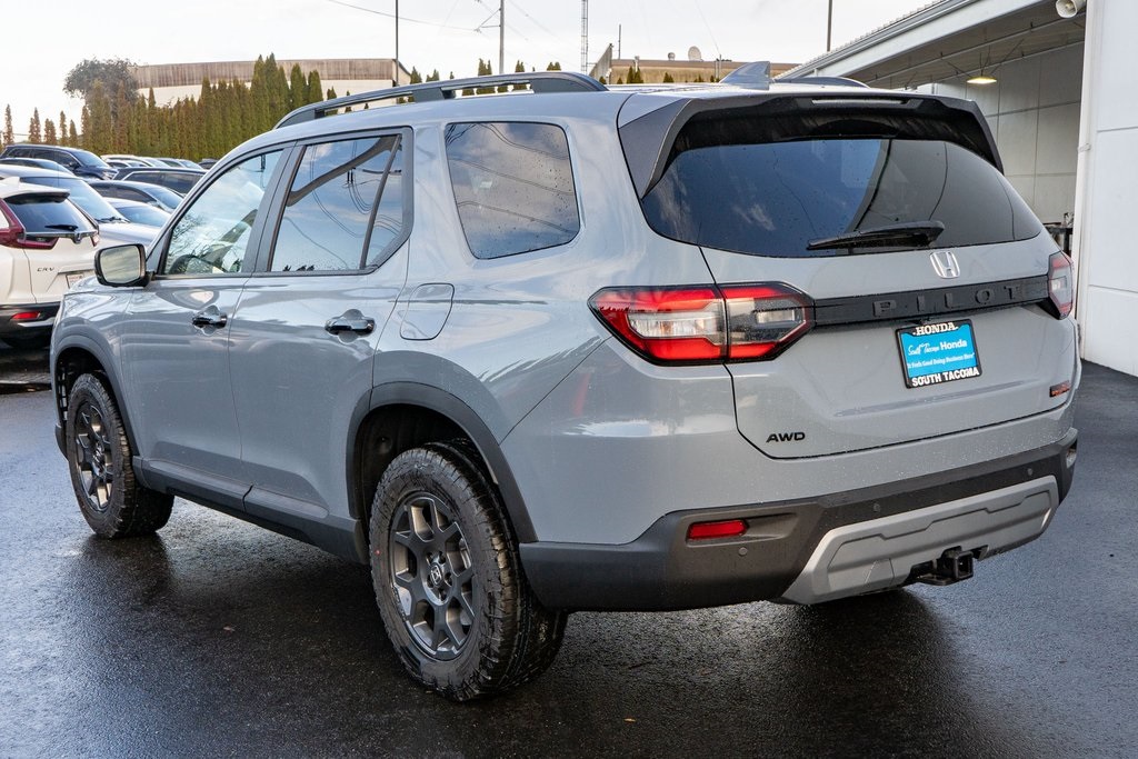 2025 Honda Pilot TrailSport photo 8
