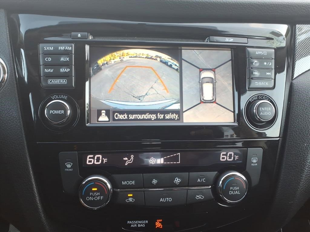 2015 Nissan Rogue SL photo 15