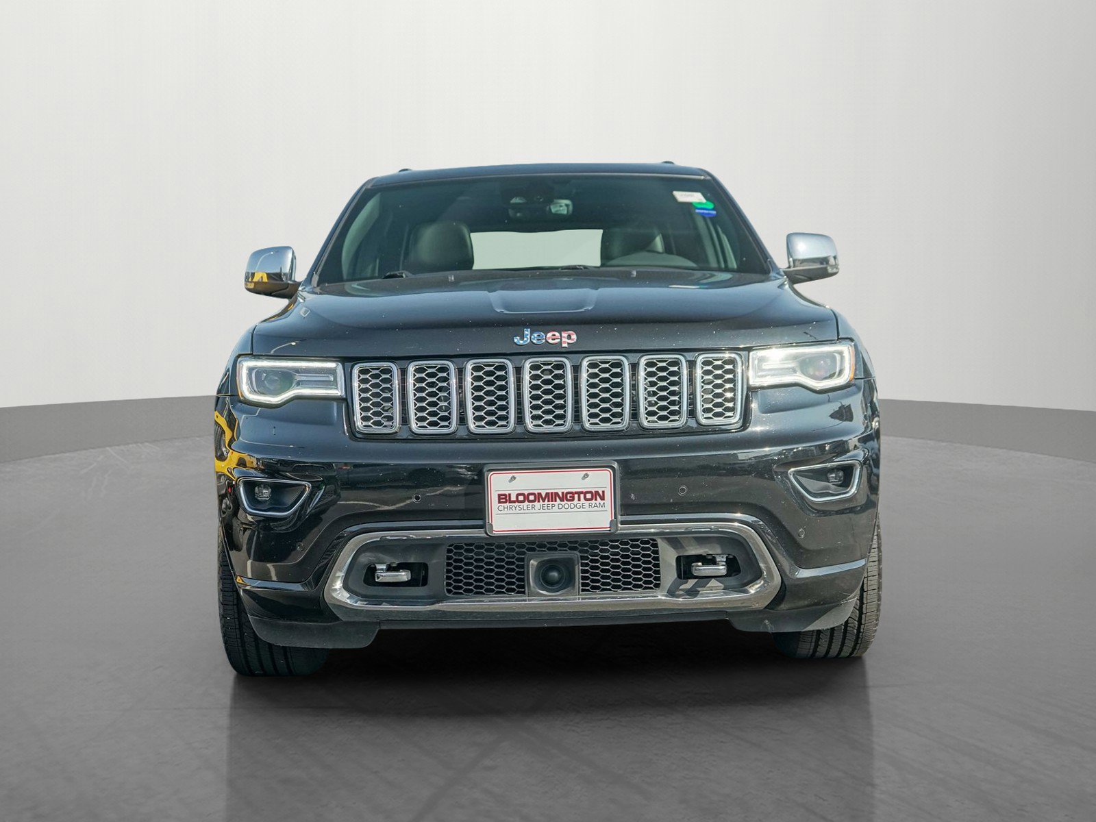 Used 2017 Jeep Grand Cherokee Overland with VIN 1C4RJFCT6HC654704 for sale in Minneapolis, Minnesota