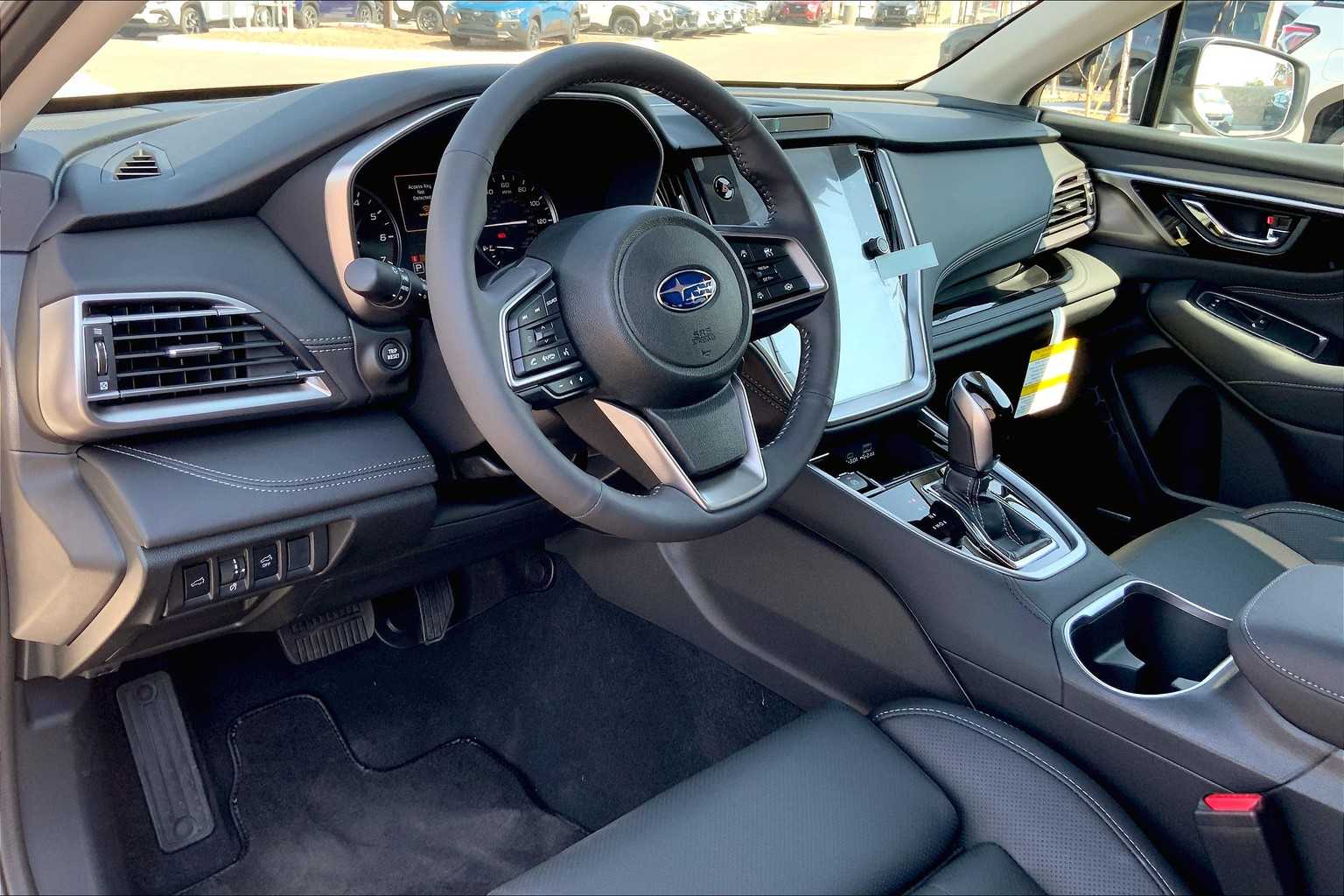 2025 Subaru Outback Touring photo 8