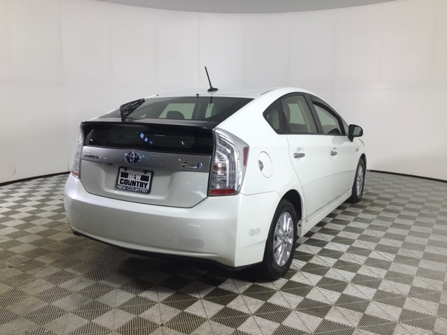 2013 Toyota Prius Plug-in Base photo 6