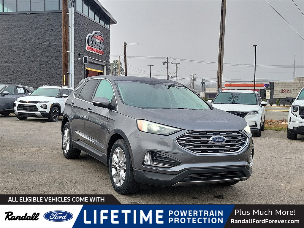 2022 Ford Edge Titanium's photo