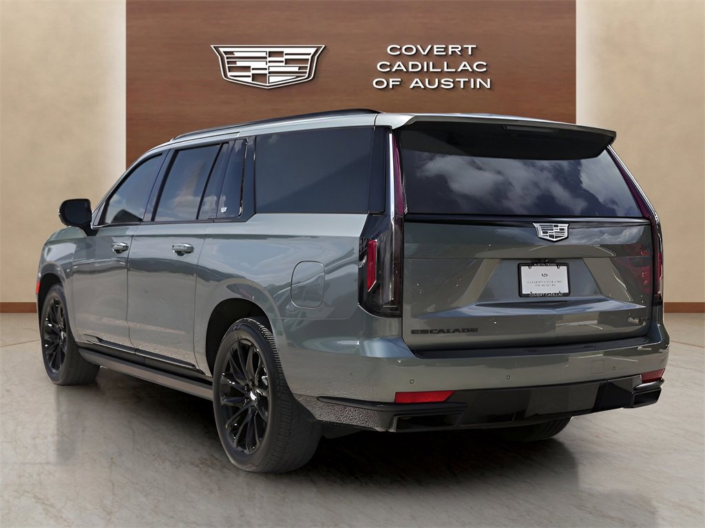 2024 Cadillac Escalade ESV Sport Platinum photo 3