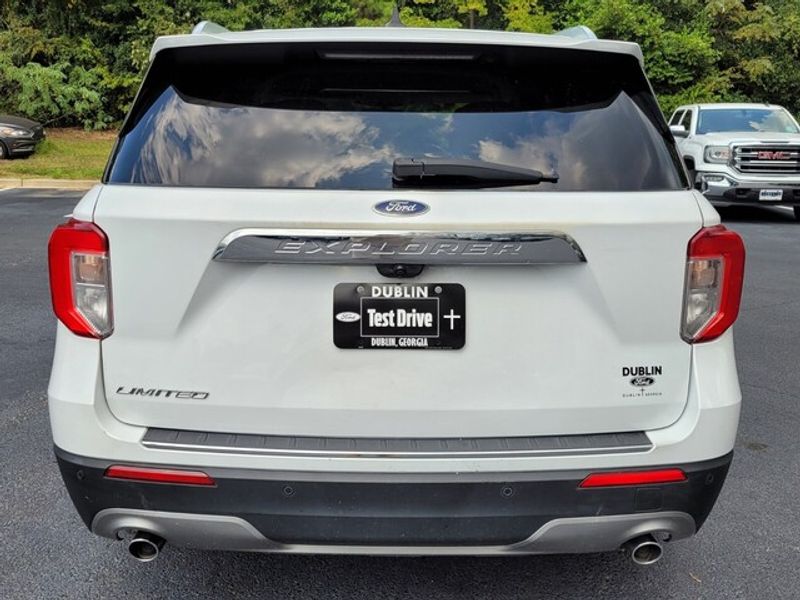 2022 Ford Explorer Limited photo 8