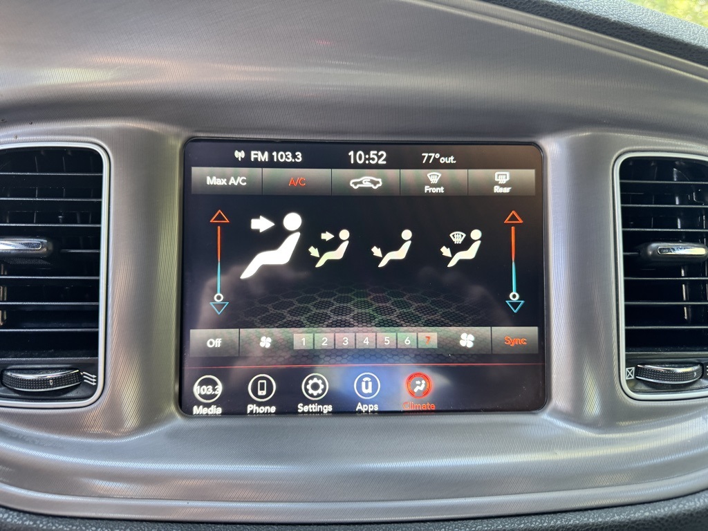 2023 Dodge Charger SXT photo 23