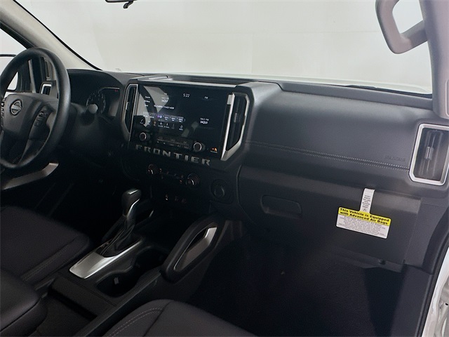 2025 Nissan Frontier SV photo 23