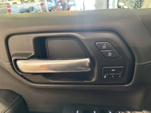 2022 Chevrolet Silverado 1500 LTZ photo 9