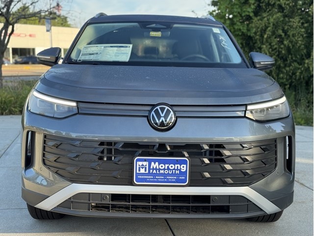 2025 Volkswagen Tiguan SE photo 2