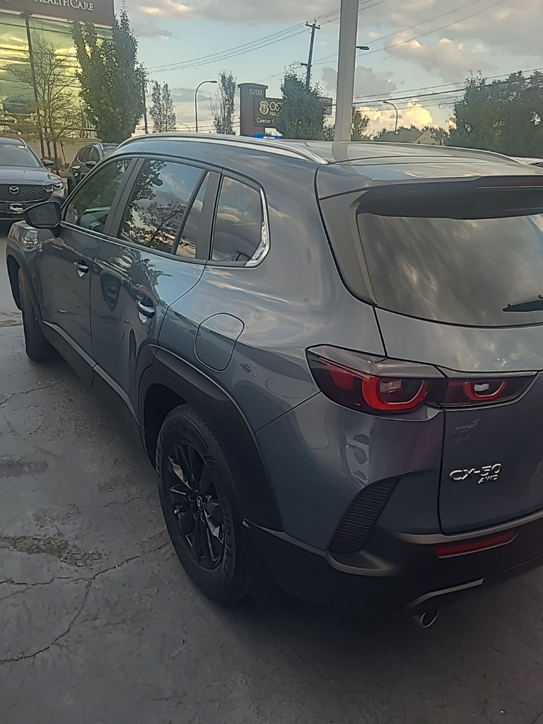 2023 Mazda CX-50 2.5 Select photo 4