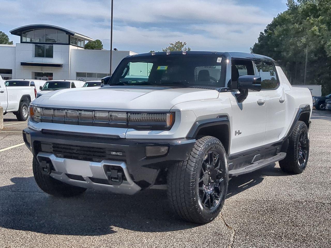 2026 GMC HUMMER EV 2X's photo