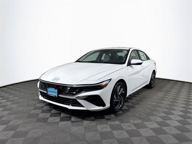 2025 Hyundai Elantra Limited's photo