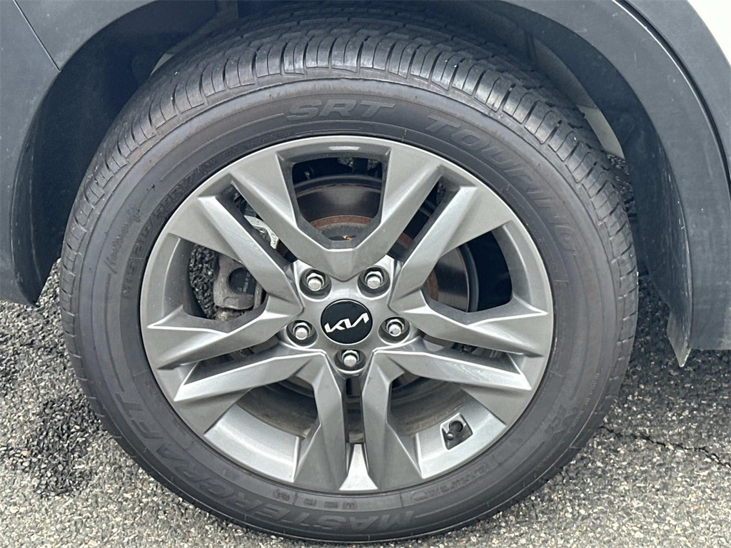 2023 Kia Seltos S photo 9