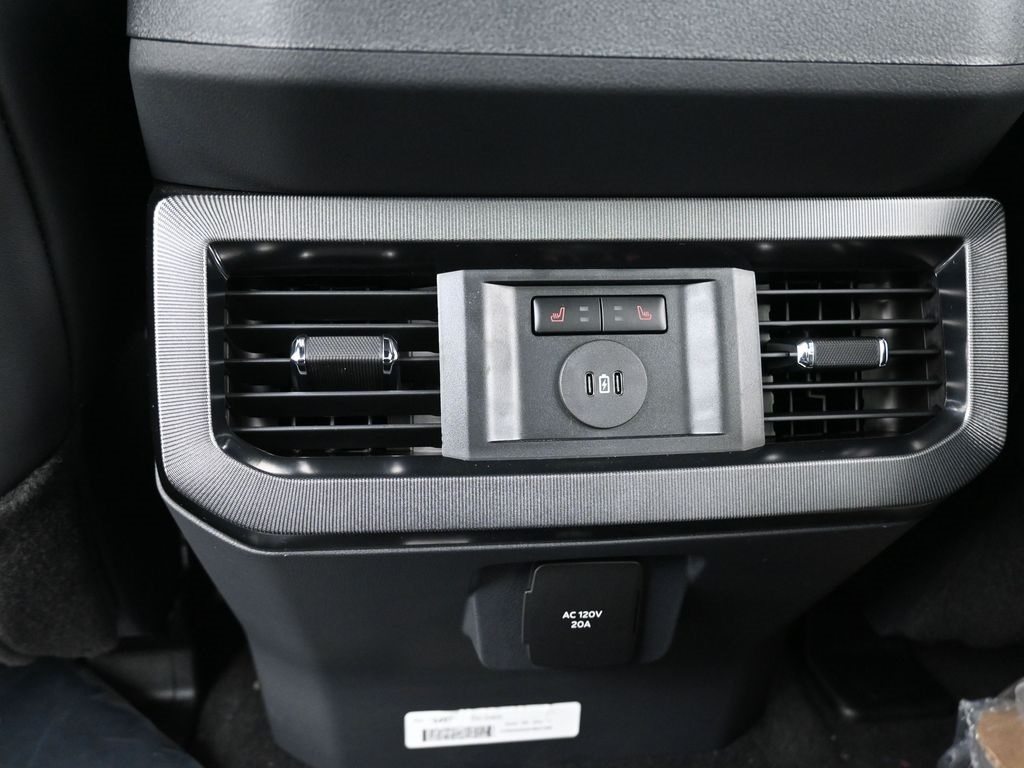 2026 Ford F-350 Platinum photo 23
