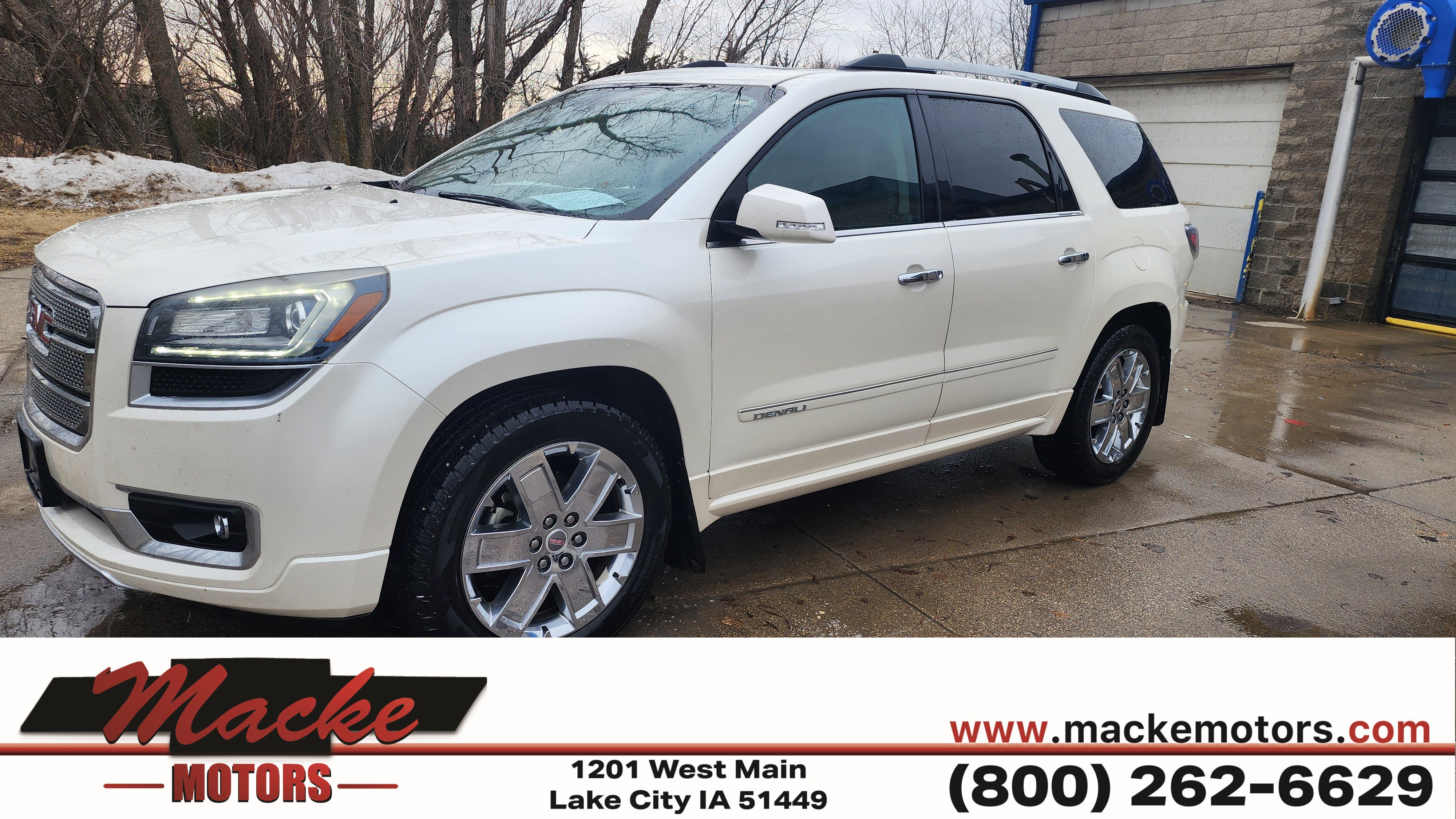 2015 GMC Acadia Denali's photo