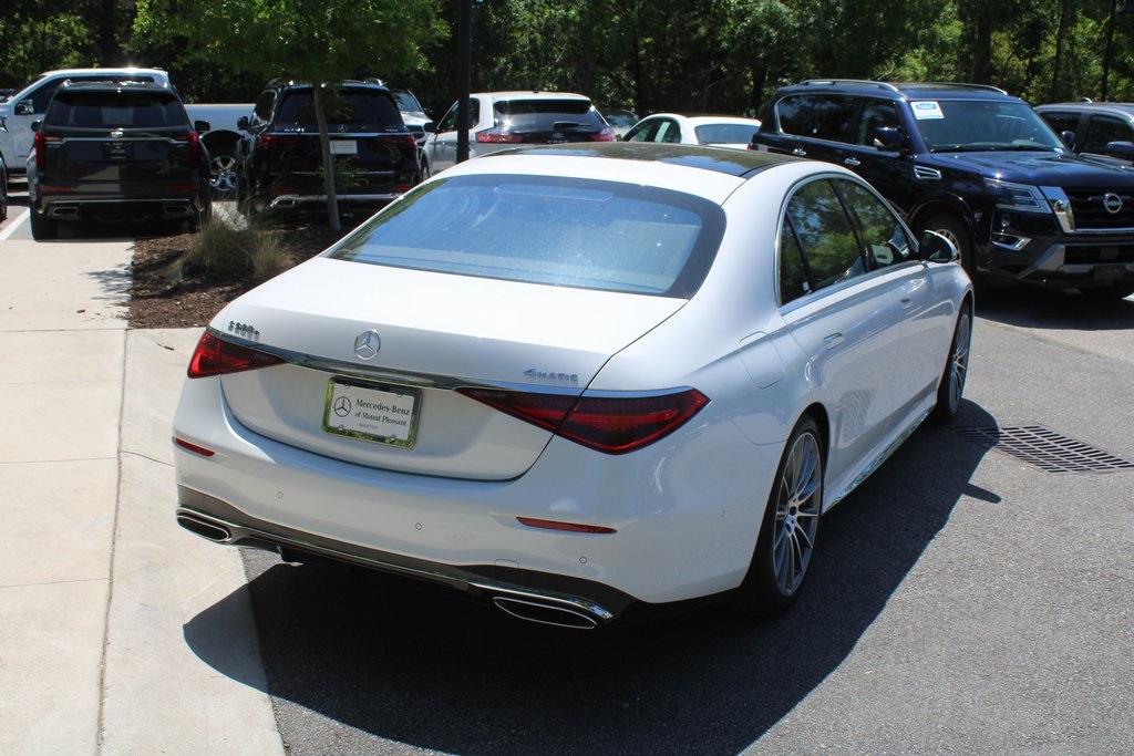 2024 Mercedes Benz S 580e 4MATIC photo 4