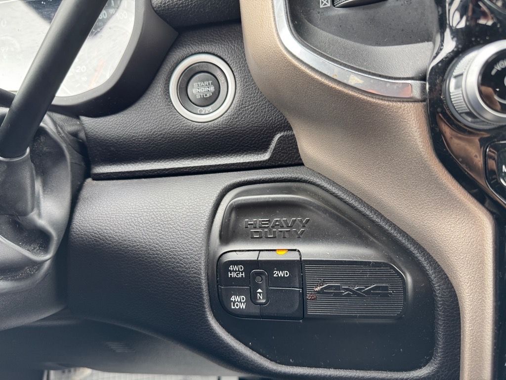 2024 Ram 3500 Laramie photo 18